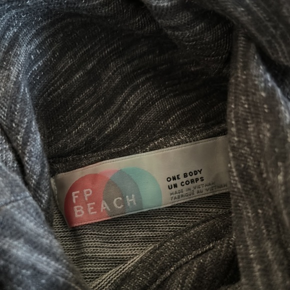 Free people beach cocoon top - Picture 5 of 7